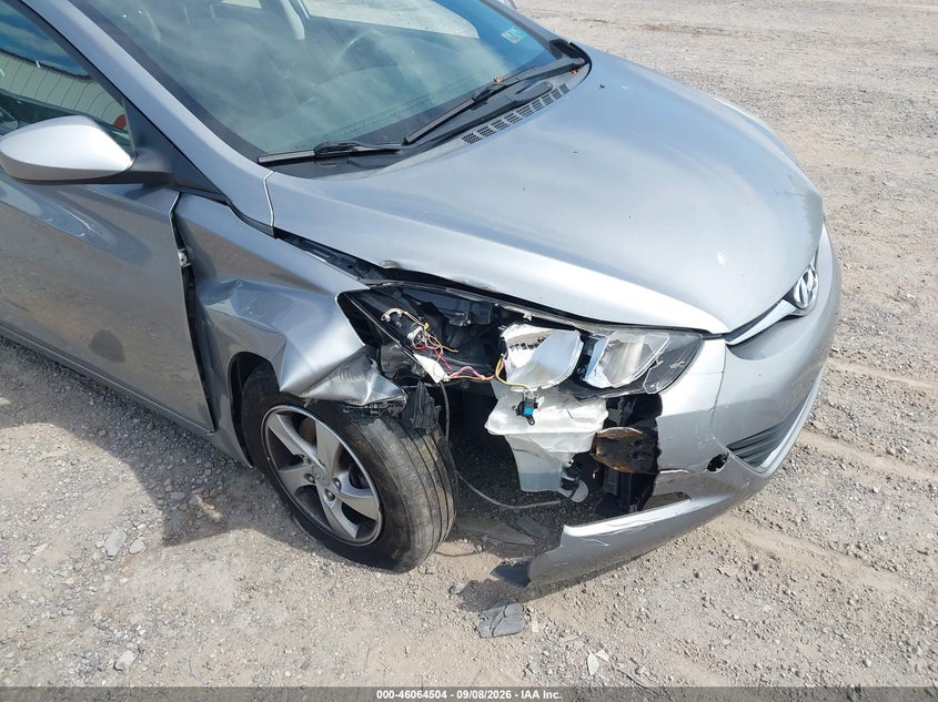 2015 HYUNDAI ELANTRA auction photo 6