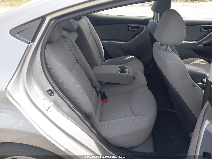 2015 HYUNDAI ELANTRA auction photo 8