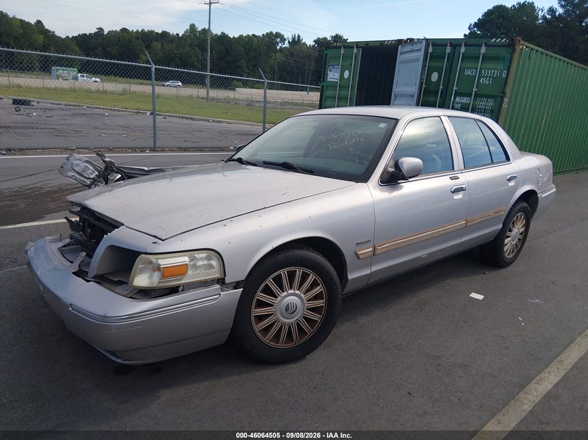 2010 MERCURY GRAND MARQUIS auction photo 2