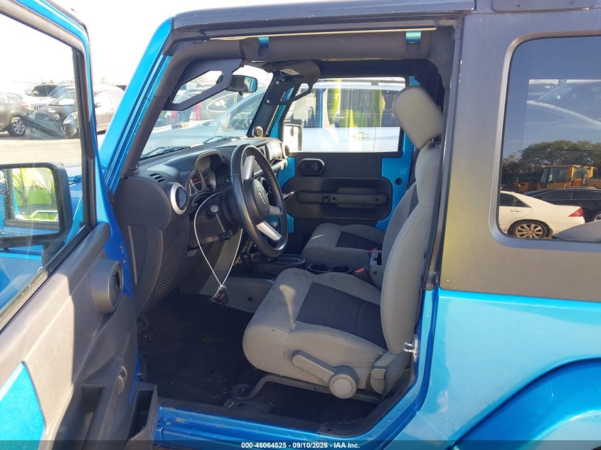 2010 JEEP WRANGLER auction photo 5