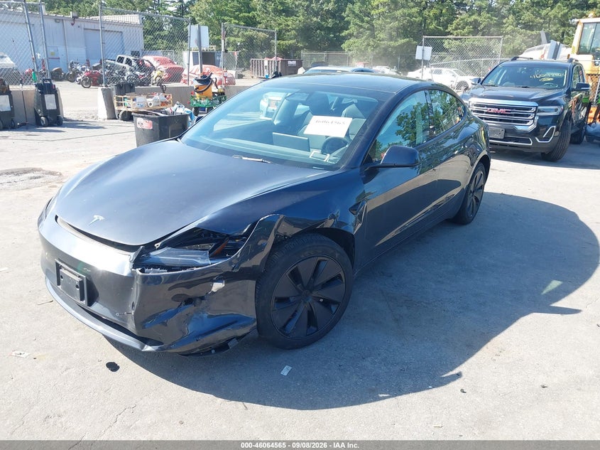 TESLA MODEL 3 - zdjęcie 2