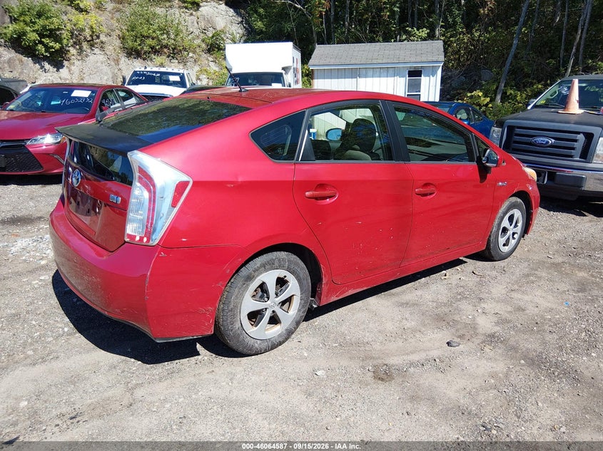 2013 TOYOTA PRIUS auction photo 4
