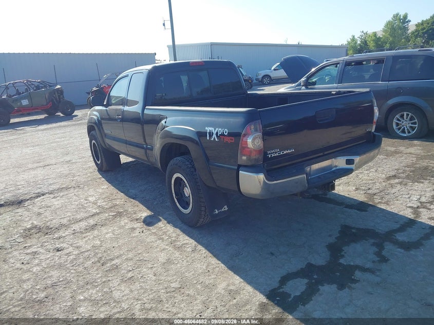 2011 TOYOTA TACOMA auction photo 3