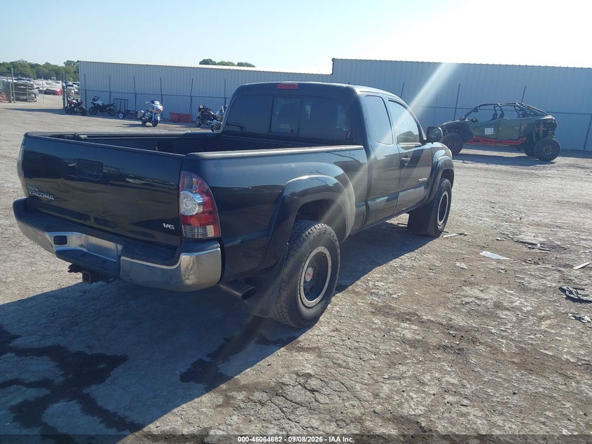 2011 TOYOTA TACOMA auction photo 4