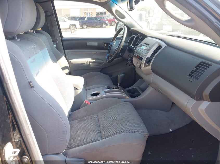 2011 TOYOTA TACOMA auction photo 5