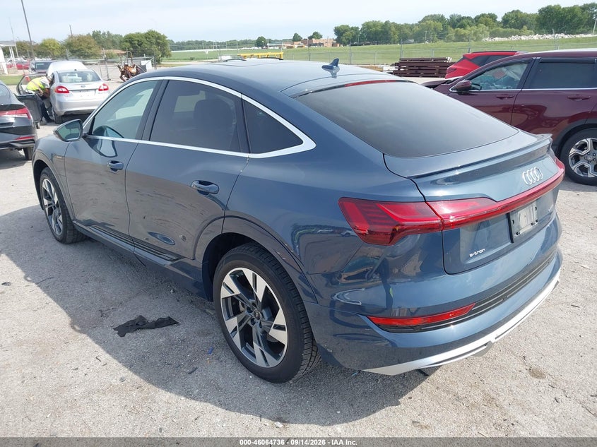 Vin: wa12aage2mb021689, lot: 46564263, audi e-tron sportback premium plus quattro 20213