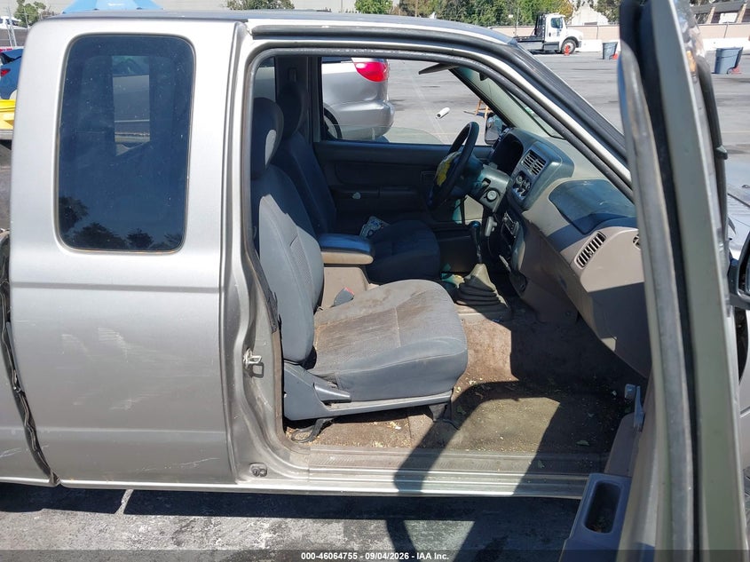 2001 NISSAN FRONTIER — zdjęcie 5
