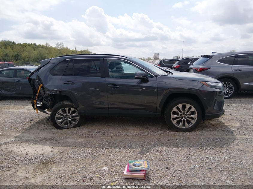 TOYOTA RAV4 - zdjęcie 13