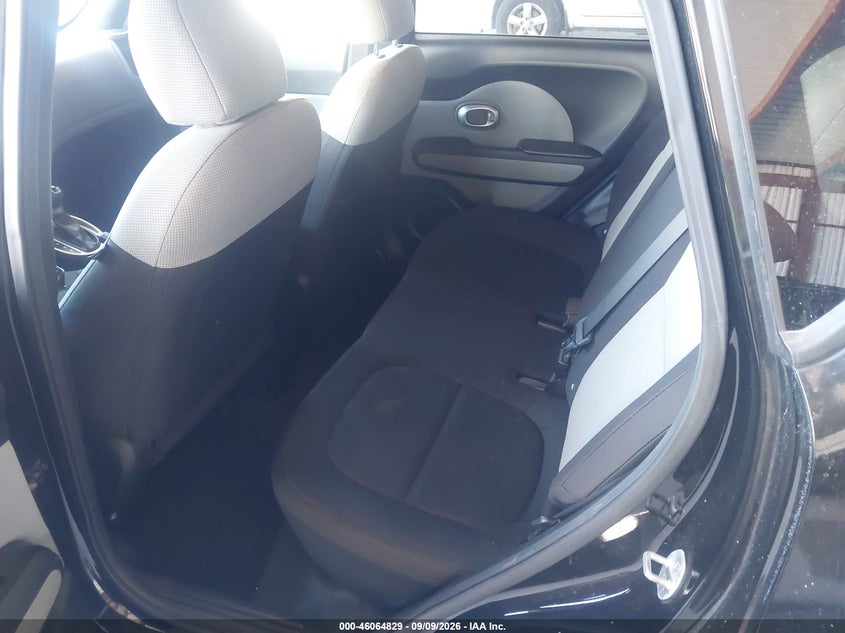 2015 KIA SOUL auction photo 8