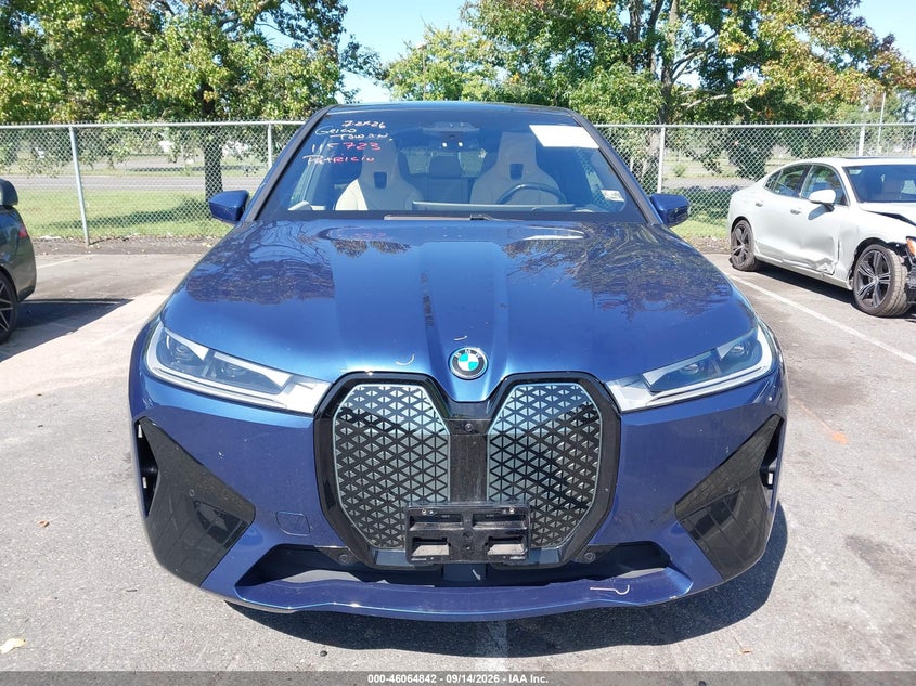 BMW IX - zdjęcie 12