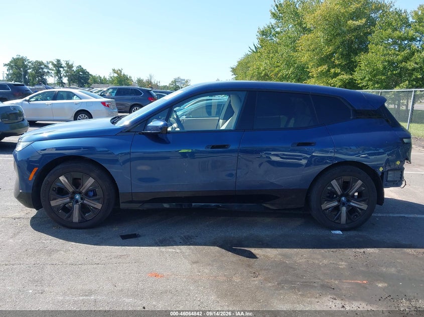 BMW IX - zdjęcie 14