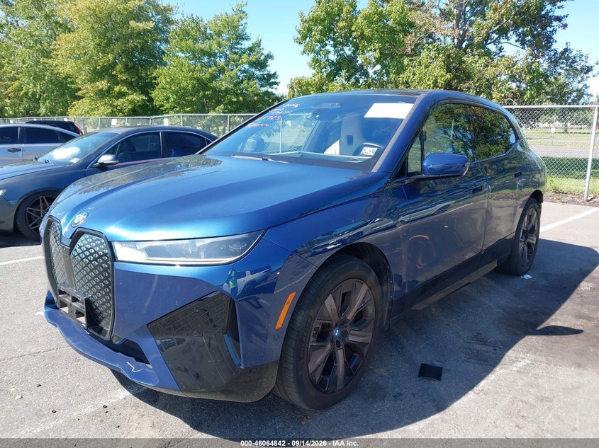 BMW IX - zdjęcie 2