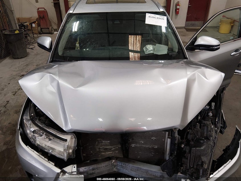 TOYOTA HIGHLANDER - zdjęcie 10