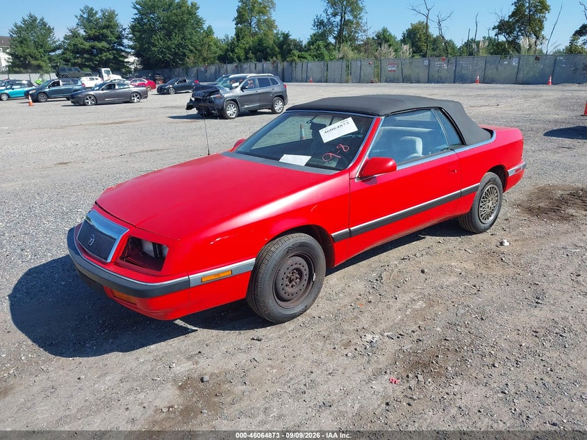 1990 CHRYSLER LEBARON auction photo 2
