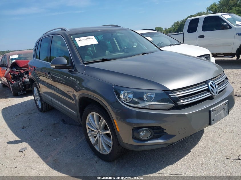 2013 VOLKSWAGEN TIGUAN auction photo 1