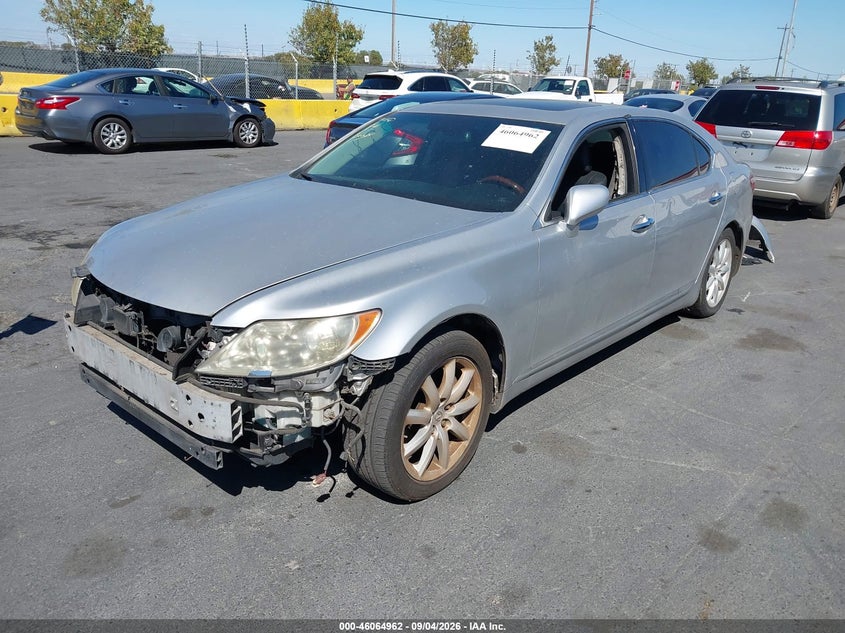 2007 LEXUS LS 460 auction photo 2