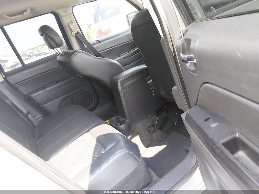 2016 JEEP PATRIOT auction photo 8