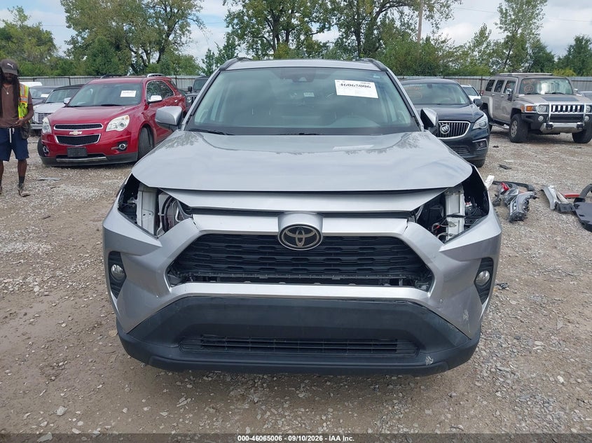 TOYOTA RAV4 - zdjęcie 13