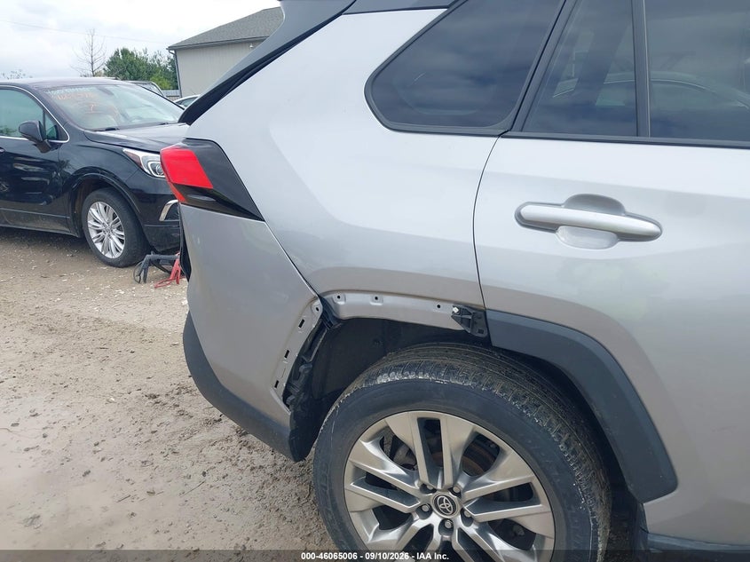 TOYOTA RAV4 - zdjęcie 20