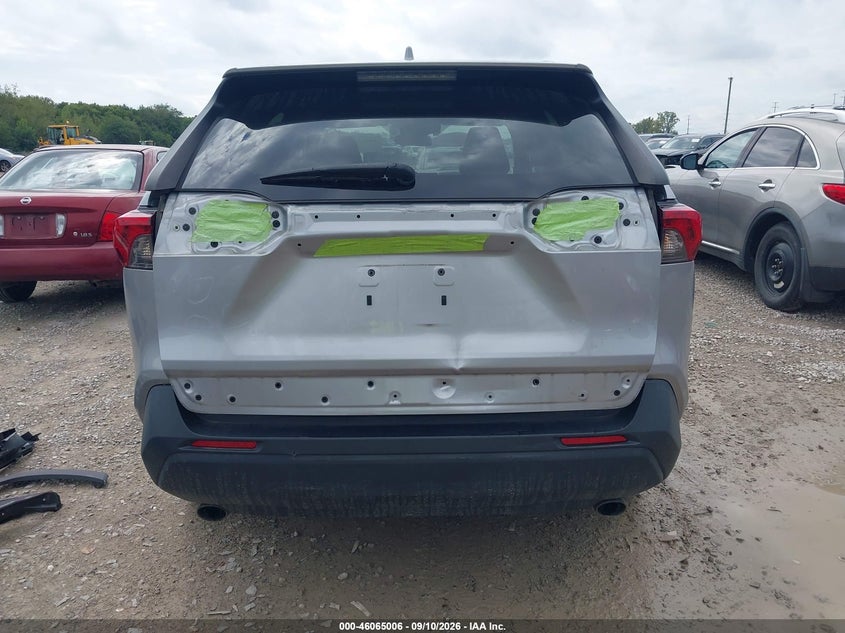 TOYOTA RAV4 - zdjęcie 21