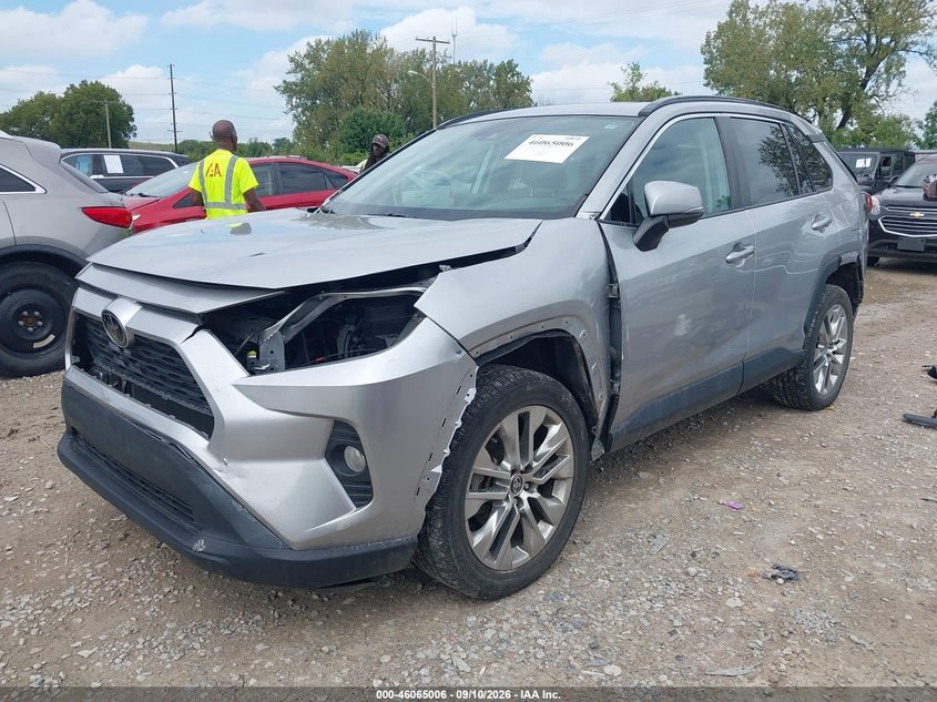 TOYOTA RAV4 - zdjęcie 2