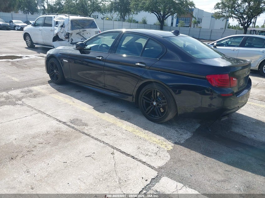 2013 BMW 550I auction photo 3