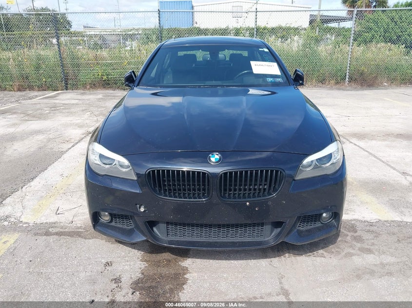 2013 BMW 550I auction photo 6