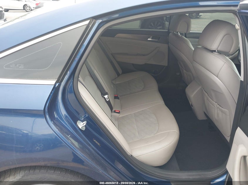 2015 HYUNDAI SONATA auction photo 8