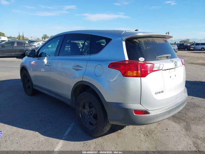 2015 TOYOTA RAV4 auction photo 3
