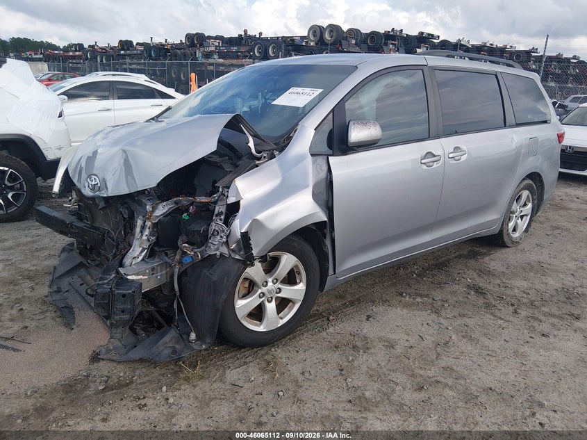 Vin: 5tdkk3dc7fs543814, lot: 46564639, toyota sienna le 8 passenger 20152