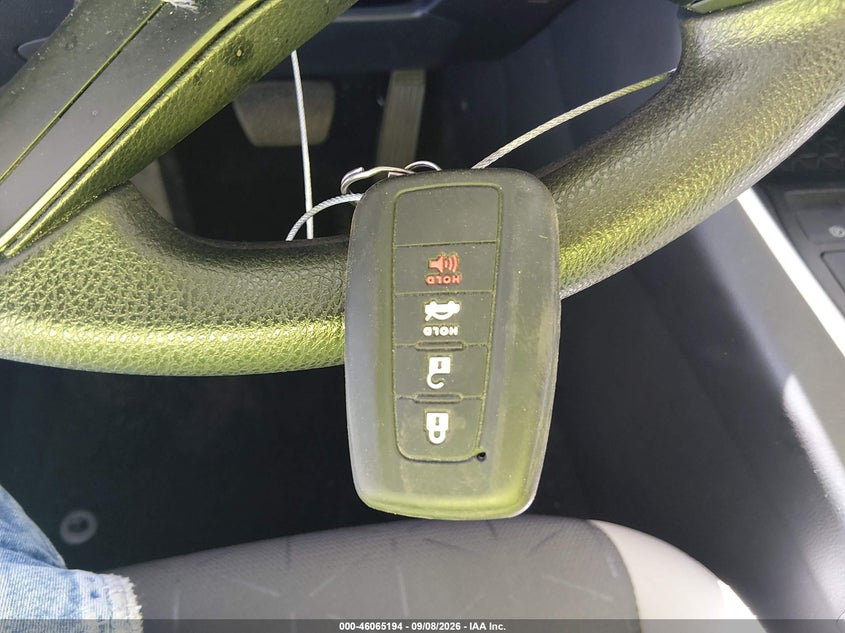 TOYOTA RAV4 HYBRID - zdjęcie 11