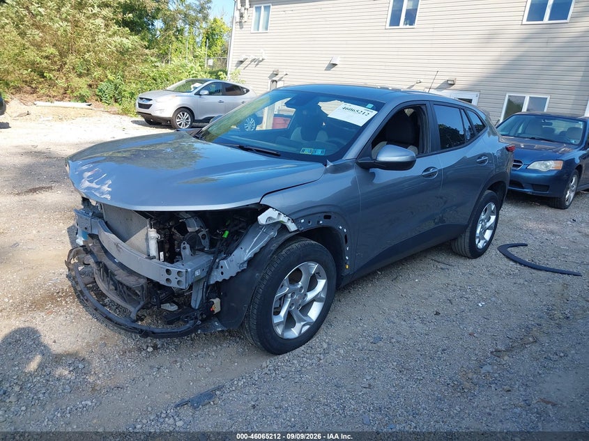 2024 Chevrolet Trax, Front End, IAAI, VIN KL77LFE26RC093084 — photo 2