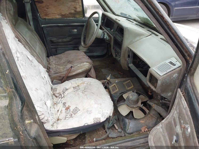 VOLKSWAGEN RABBIT 1981 VIN 1V1KG0176BV169819