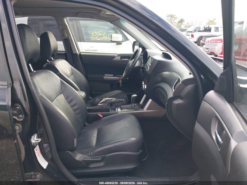 2011 SUBARU FORESTER auction photo 5
