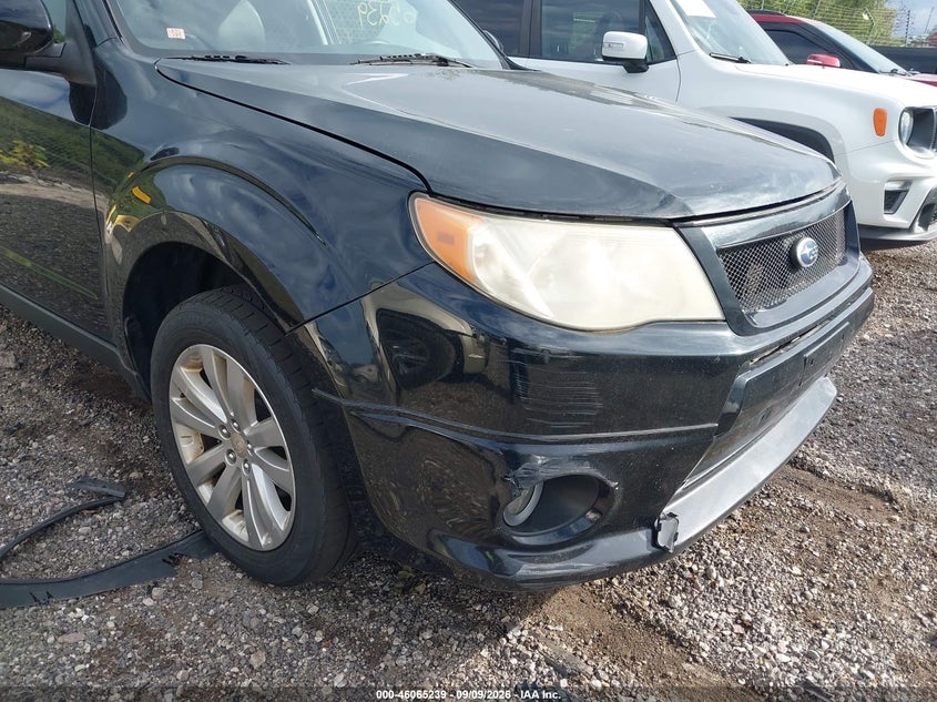 2011 SUBARU FORESTER auction photo 6
