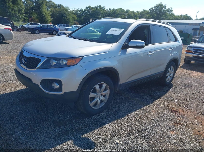 2013 KIA SORENTO auction photo 2