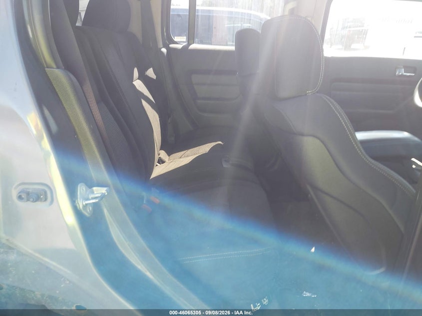 2008 HUMMER H3 SUV auction photo 8