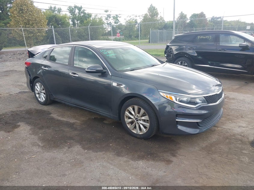 Vin: 5xxgt4l35hg139988, lot: 46564937, kia optima lx 2017 img_1