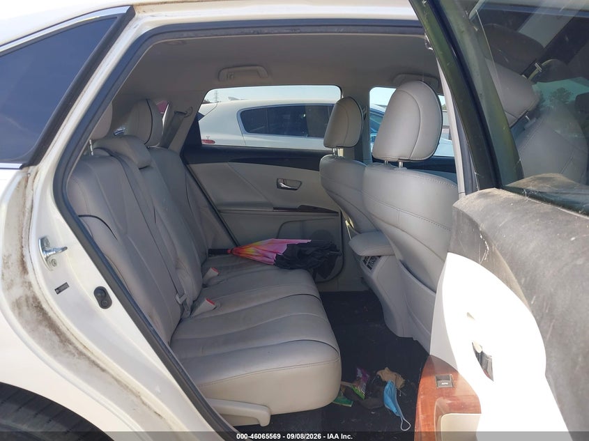 2012 TOYOTA VENZA auction photo 8