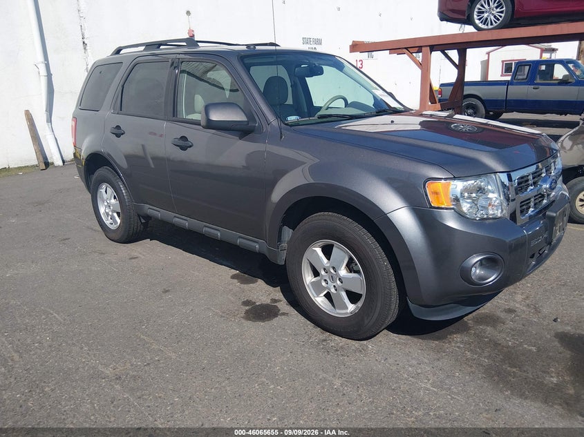 2012 FORD ESCAPE auction photo 1