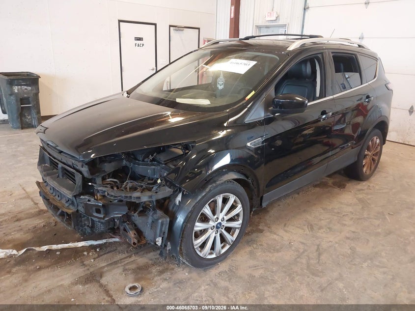 Vin: 1fmcu9j98huc40383, lot: 46565230, ford escape titanium 20172