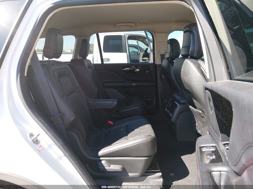 2020 LINCOLN AVIATOR RESERVE · Photo 8