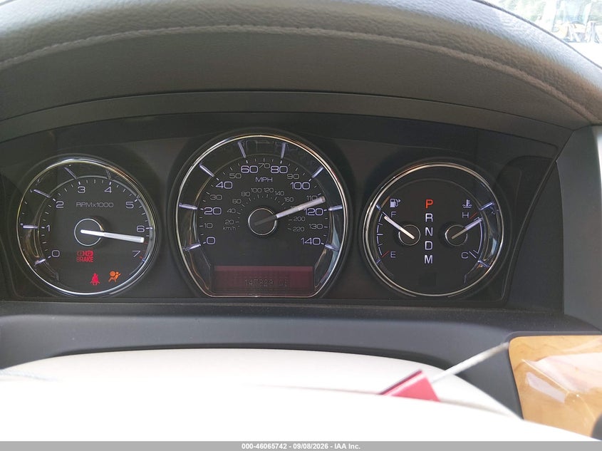 2011 LINCOLN MKS auction photo 7