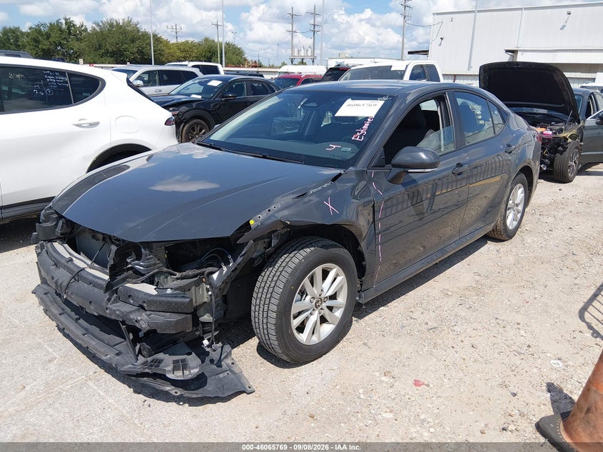Vin: 4t1daack4su113748, lot: 46565296, toyota camry le 20252