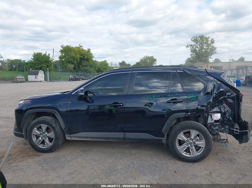 TOYOTA RAV4 HYBRID - zdjęcie 14