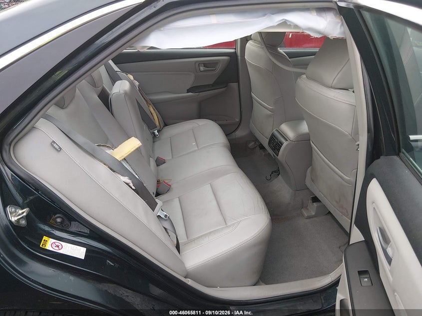 TOYOTA CAMRY - zdjęcie 8