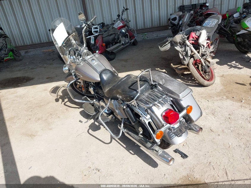 HARLEY-DAVIDSON FLHR 2016