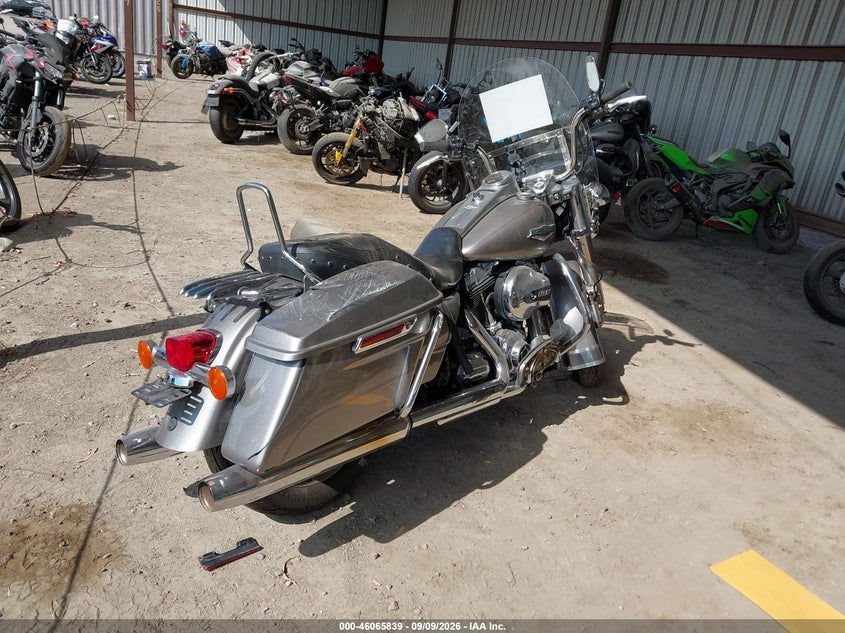 HARLEY-DAVIDSON FLHR 2016