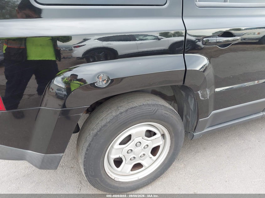 2016 JEEP PATRIOT auction photo 6
