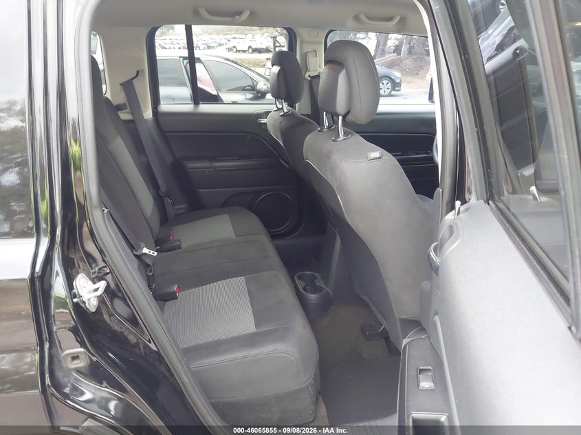 2016 JEEP PATRIOT auction photo 8